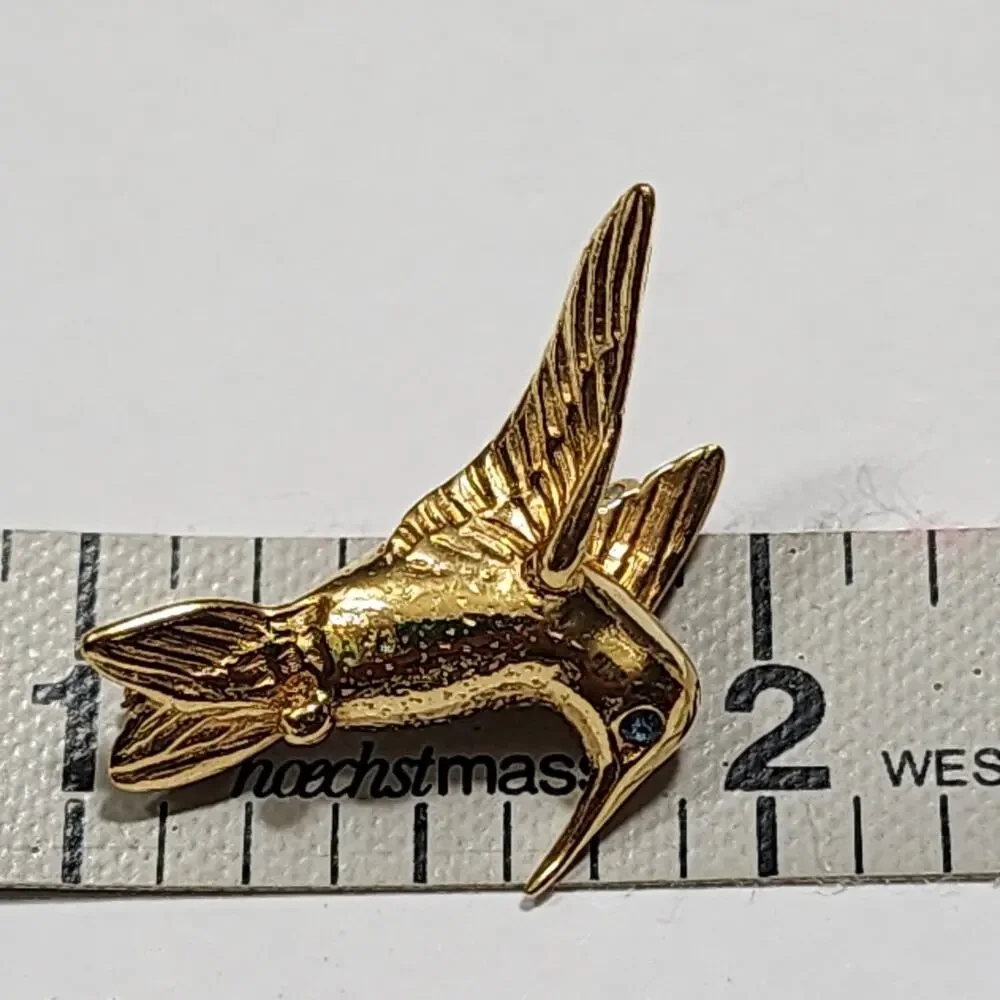 Hummingbird In Flight Blue Rhinestone Eye Brooch Gold Tone Krementz Vintage